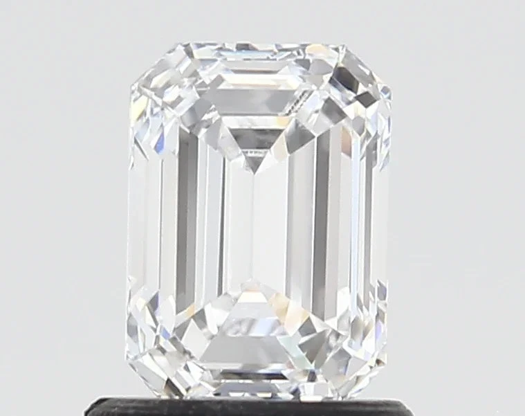 1Ct D VS1 IGI Certified Emerald Lab Grown Diamond(Diamond 24 572358040) 3 1Ct D VS1 IGI Certified Emerald Lab Grown Diamond(Diamond 24 572358040)