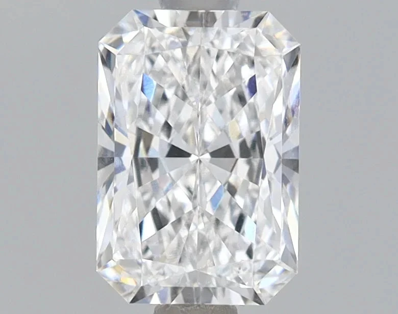1.09Ct E VVS2 IGI Certified Radiant Lab Grown Diamond(Diamond 24 605309076) 3 1.09Ct E VVS2 IGI Certified Radiant Lab Grown Diamond(Diamond 24 605309076)