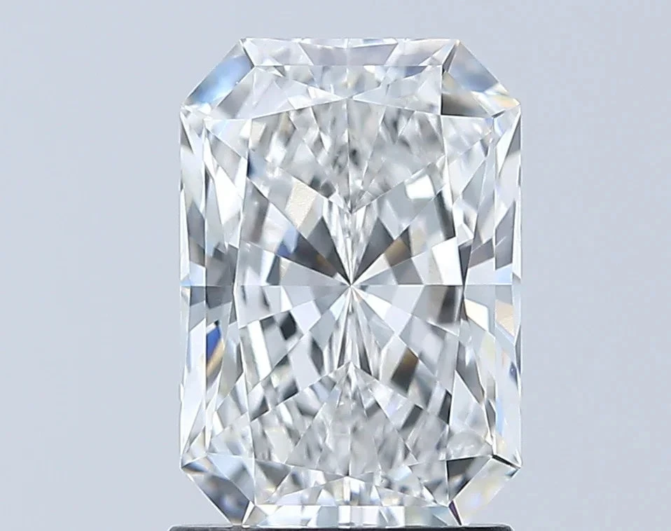 1.55Ct E VVS2 IGI Certified Radiant Lab Grown Diamond(Diamond 24 632404398) 3 1.55Ct E VVS2 IGI Certified Radiant Lab Grown Diamond(Diamond 24 632404398)