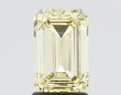 2.01Ct Intense Yellow VS2 IGI Certified Emerald Lab Grown Diamond(Diamond 24 635479182)