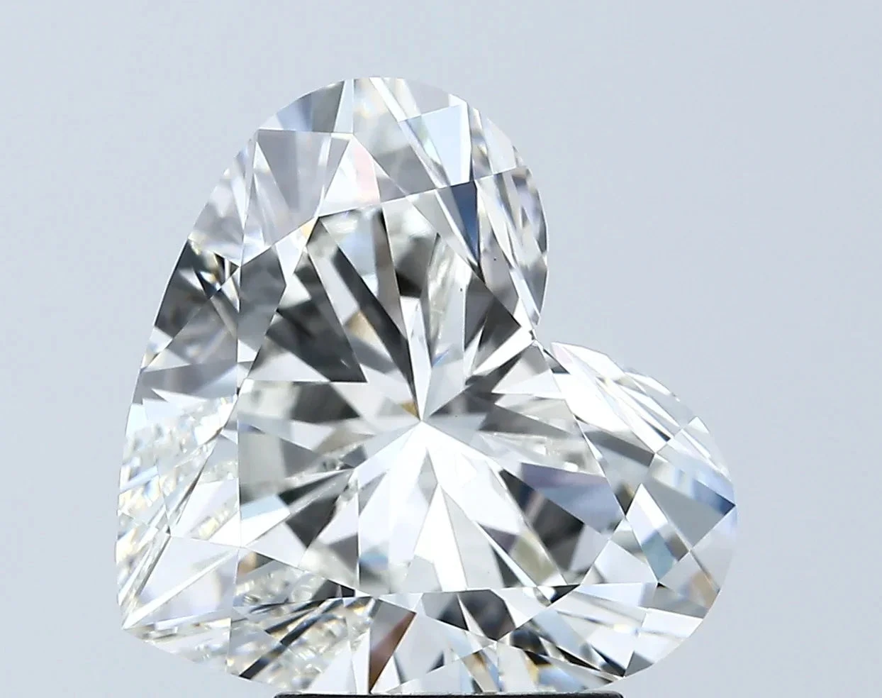 4.07Ct G VS1 IGI Certified Heart Lab Grown Diamond(Diamond 24 667444357) 3 4.07Ct G VS1 IGI Certified Heart Lab Grown Diamond(Diamond 24 667444357)