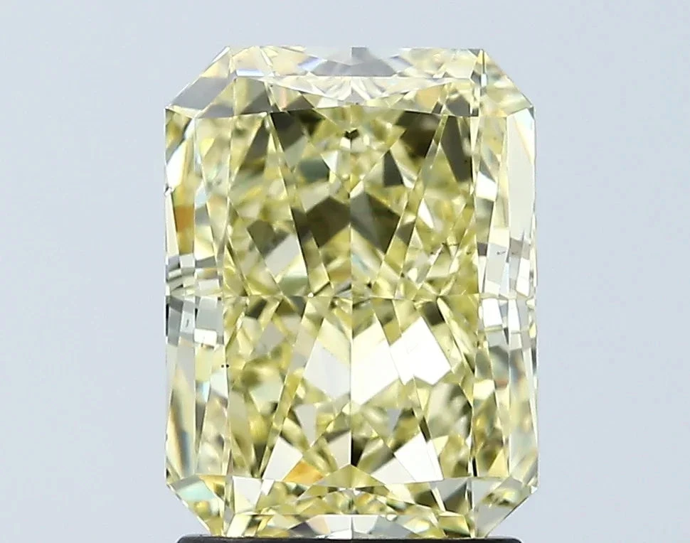 2.1Ct Vivid Yellow VS1 IGI Certified Radiant Lab Grown Diamond(Diamond 24 671433531) 3 2.1Ct Vivid Yellow VS1 IGI Certified Radiant Lab Grown Diamond(Diamond 24 671433531)